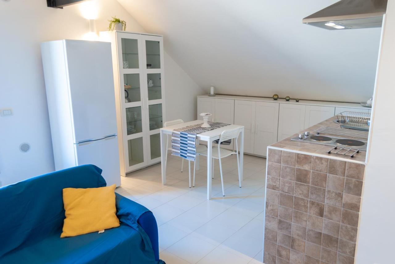 La Mansarda Di Nemi Appartement Trapani Buitenkant foto